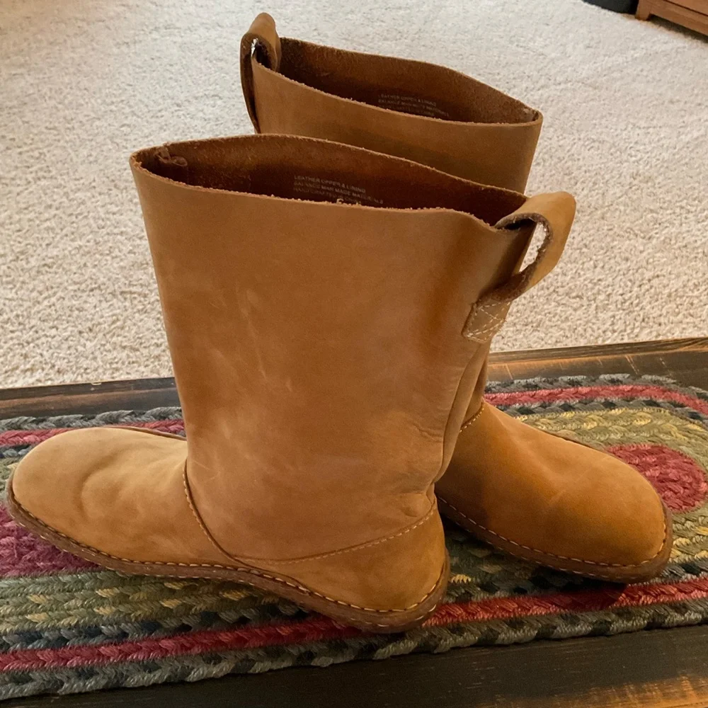Born Suede Leather Tan Mid-Calf Women’s Boots, Sz 9 - Picture 2 of 14